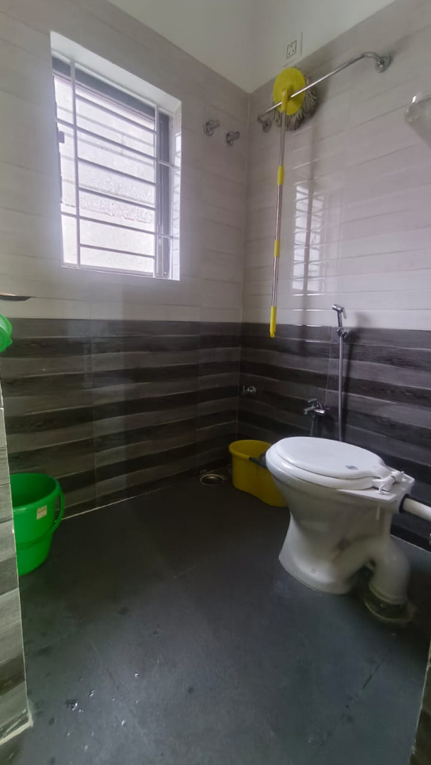 Unfurnished 3bhk in Tribeni Path, Dwaraka Nagar, Bormotoria, Guwahati, Assam, India for Rent